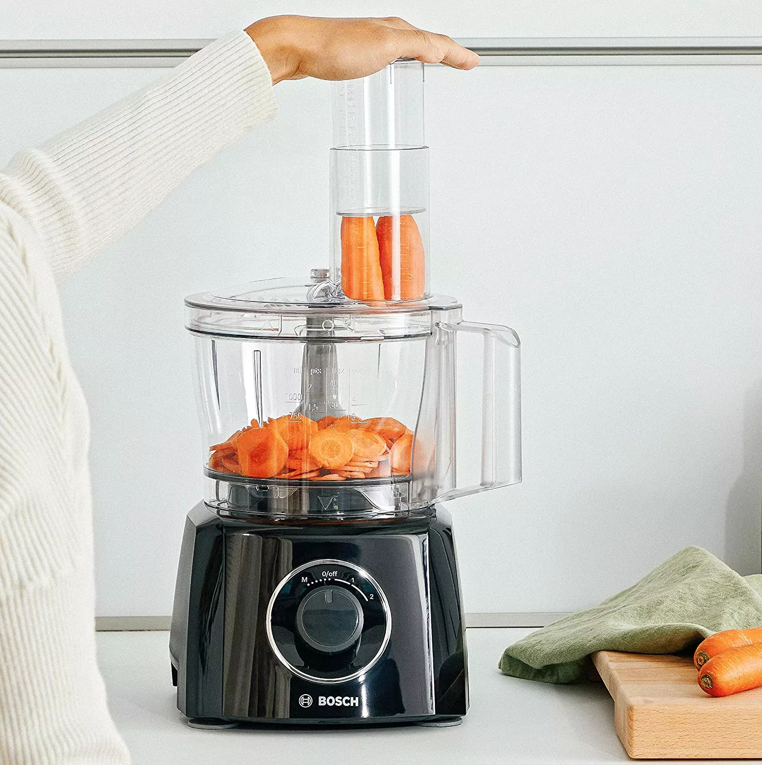 MCM3201B ROBOT BOSCH MULTI FONCTION AVEC BLENDER 2.3L 1KG - 6