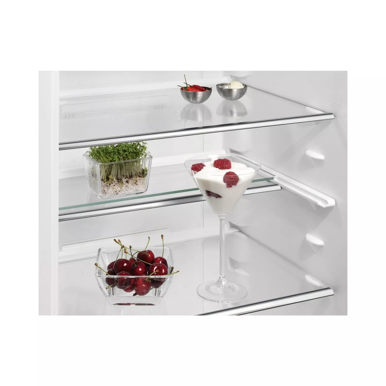 SCE818F6TS REFRIGERATEUR ENC AEG 2 PORTES 254L - 5