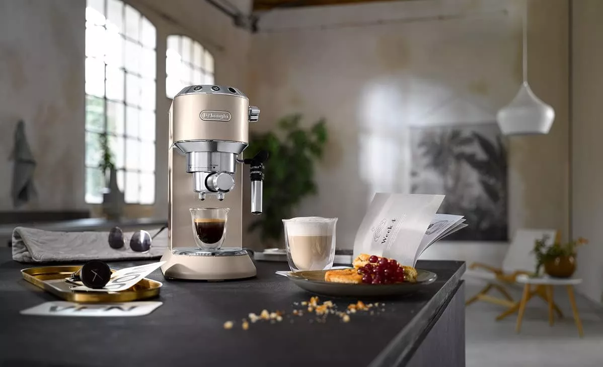 EC785-AE Espresso De'Longhi Dedica 1,1 L Metallics 15 Bars - 5