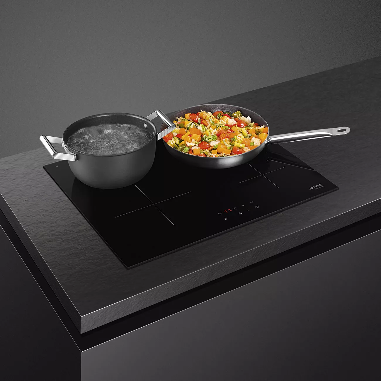 SI2641D PLAQUE SMEG UNIVERSEL 60CM INDUCTION VERRE NOIR 4F - 4