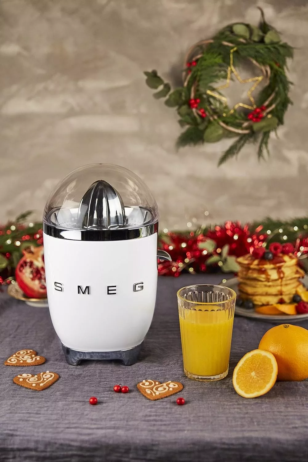 CJF11WHEU PRESSE AGRUMES SMEG AVEC CARAFE EN TRITANTM RENEW - 4