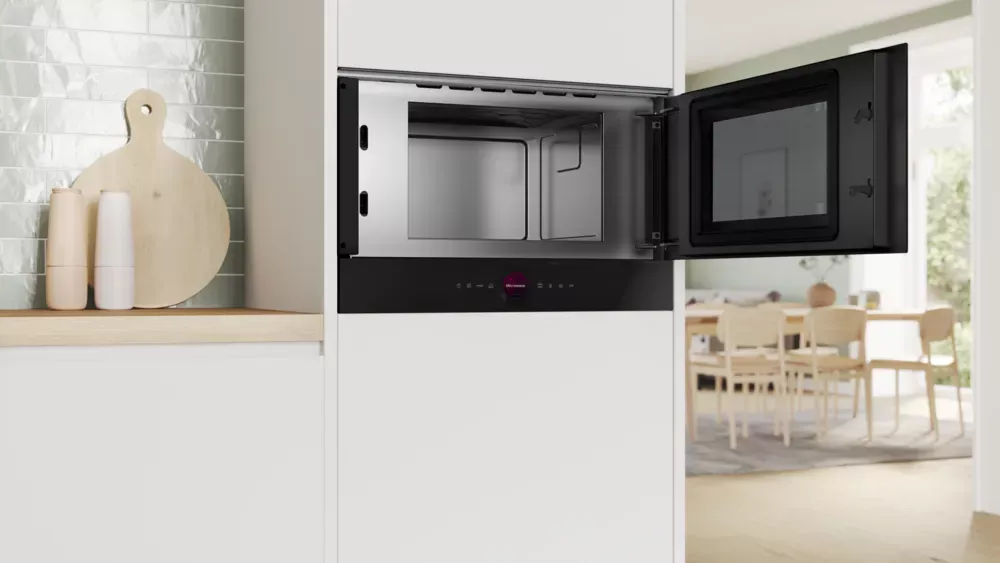 BFR7221B1 MICRO ONDE BOSCH 21 L SERIE 8 NOIR  900W /1220 W - 3