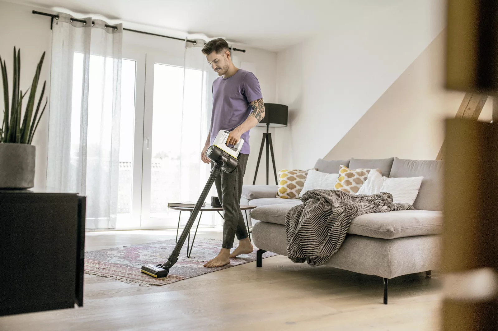 VC4 Aspirateur balai sans fil Karcher Cordless myHome - 2