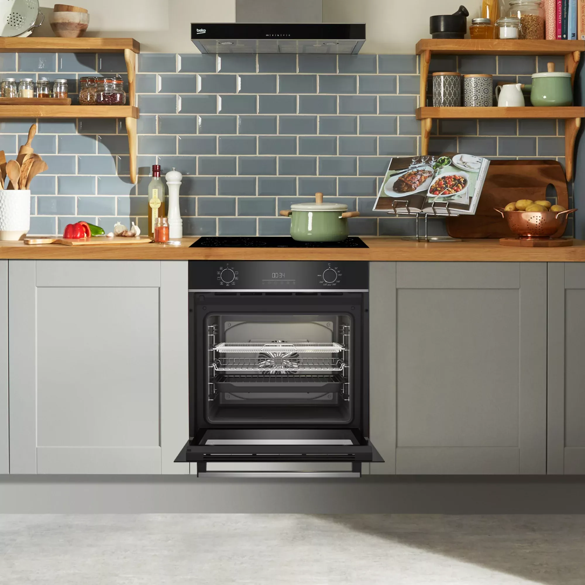 BBIMAI13300XS Four encastrable BEKO Elec 72L Multifonction Inox - 7